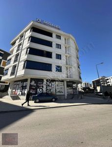 Emlakkent'ten Tramvaya Cephe Ultralük 3+1