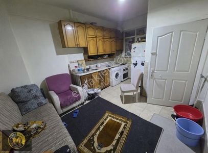 Mehmet Akifte Satılık 12m² Hisseli 1+1 Bahçe Kat