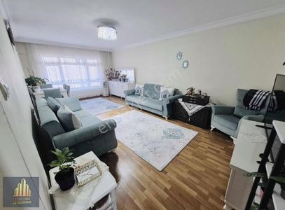 Yeni Çınardan Cadde Okul Merkezi Konumda Geniş 3+1 Daire...!!!