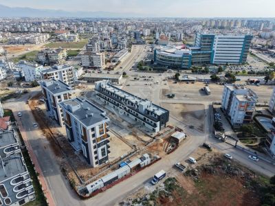 Kepez Devlet Hastanesi Karşısında, Elit Sitede Kiralık 2+1 Daire