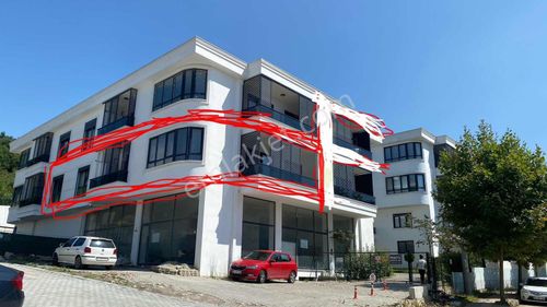 Turyap'tan Satılık Havuzlu Ara Kat 3+1 Daire