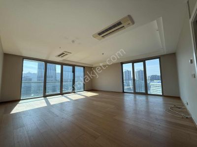 Vadistanbul Teras Satılık 4+1 Rezidans Fırsat İstanbul