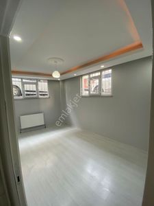 Esenyurt Mehterçeşme Mahallesinde Marmara Parkın Orda 10 Yıllık Binada 2+1/80m2/ Bahçe Katı