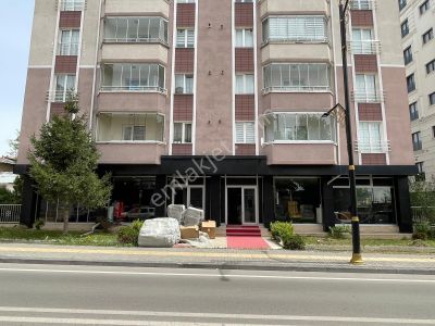 Yüzbaşıoğlu Emlak'tan Yahyabey Mah'sin De Satılık Dükkan