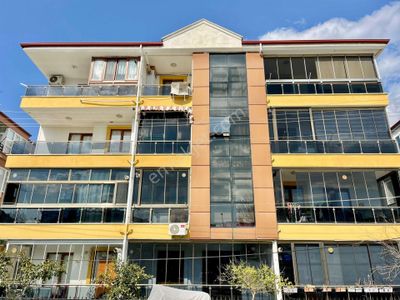 Akçay Sezgin Emlaktan Krediye Uygun Ön Cephe Yeni Bina 2+1 Daire