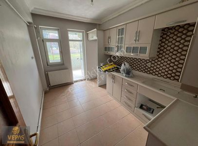 Vepaş'tan Esentepe Mah. Mutlu Kent Sitesinde Geniş 2+1 Kiralık