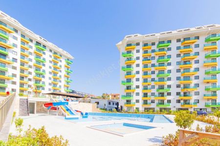 Alanya Avsallar’da Full Aktiviteli Sitede Lüks 1+1 Daire