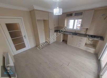 Selanik'ten Genç Binada 3+1+çb+kiler Her Kat Tek Daire D.gazlı