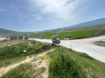 Küçük Pamukkale, Kaklık Mağarası Yanında, Dev Fırsat Arazi!