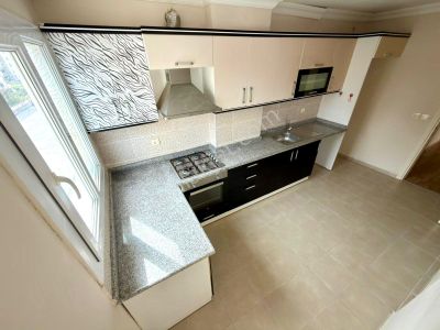 Referans'tan Altınkum'da Ayrı Mutfak Geniş Ara Kat 3+1 Daire