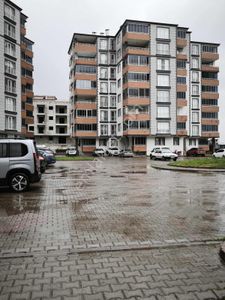 Remax Yasir | Çarşamba Yeşil Irmak Site İçi Ara Kat Satılık 3+1