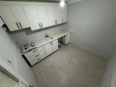 Sincan İstasyon Mahallesi'nde Bosna Caddesi Üzeri Masrafsız Satılık 2+1 Daire