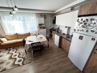 **yükselden Kadıköy Merkezde Geniş 2+1 Site İçinde Ferah Daire***