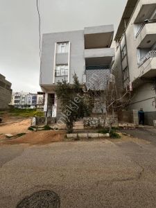 Çakır'dan Satılık 3 Katlı Müstakil Ev Belkıs Mh Salı Pazar Arkas