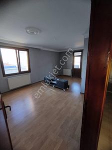 Başokur'dan Bağcılar Yıldıztepe Mah. 2+1 Daire