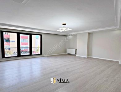 Ana Cadde Üzeri Yüksek Kira Garantili 2+1 Acil Satılık Ara Kat Daire