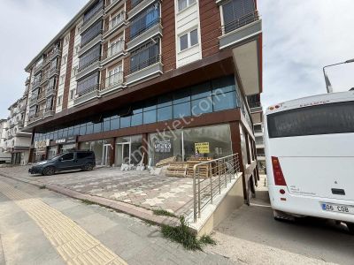 Bağlum Bulvarda Sahibindn Kiralık 650 M2 Dükkan