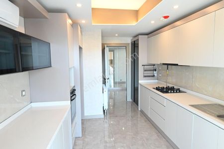 Üstünkent'ten Kiralık 3+1 D.gazlı 5 Klima Kapalı Otoparklı Daire