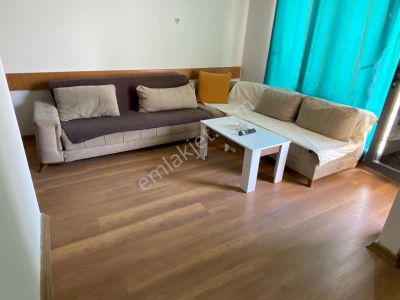 Çiğli Merkezde Günlük Kiralık Daire