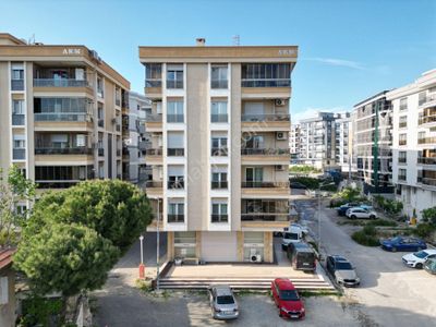 Bornova Merkezde 1+1 K. Mutfaklı E. Banyolu Kiralık Daire