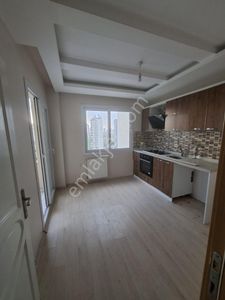 Adana Sarıçam Gültepede Kiralık 2+1 Canlı Lokasyonda Fırsat Daire