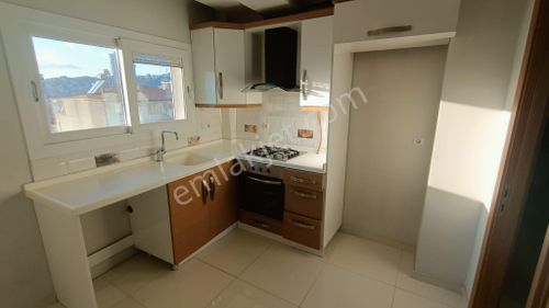 10 Mayıs Teslim 2+1 Doğalgazlı Köşe Kiralık Daire