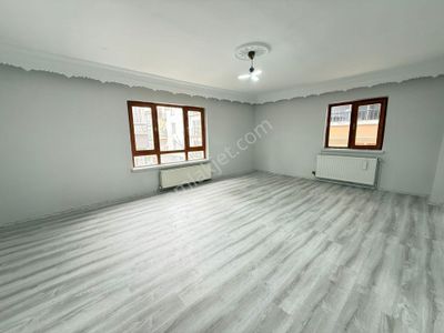 Mamak - Başak Mahallesinde Merkezi Konumlu Kat Konumunda Full Yapılı 3+1 Satılık Daire !!!