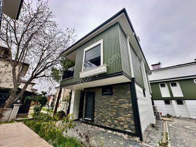 ꧁ay Emlaktan꧂güre Kazdağları Eteklerinde Şömineli Manzaralı Teraslı Satılık 3+1 Bağımsız Ev