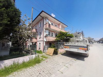 Cadde 54 E Komşu 3. Kat Eşyalı Satılık Daire