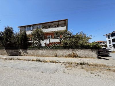 Ayşe Emlaktan Neviyede Kiralık Daire