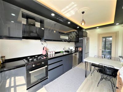 Referans'tan Altınkum'da Geniş Teraslı Doğalgazlı Modern Tasarımlı 4+1 Dubleks