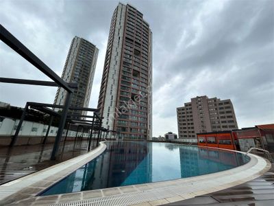 Ataşehir Brandium Havuz Manzaralı Sıfır Eşyalı İçi Yenilenmiş1+1