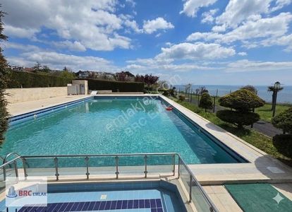 Silivri Saray Evlerinde Deniz Manzaralı Bakımlı Geniş Boş 3+1