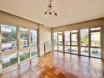 ꧁ay Emlaktan꧁akçay Merkezde Denize Sadece 250 Mt Arakat Ön Cephe Giriş Üstü Satılık 3+1 Geniş Daire