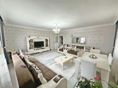 Dikimevi Metroya Yürüme Mesafesinde Manzaralı Full Yapılı Çift Balkonlu 3+1 Satılık Daire