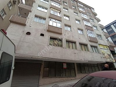 Şirinevler Hürriyet Caddesinde Kiralık Geniş Dükkan!