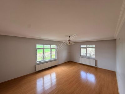 Bağlum-pursaklar Yolu Üzeri / Site İçi /krediye Uygun/masrafsız Cadde Üstü Satılık Geniş 3+1 Daire