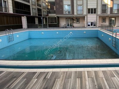 Altınkumda Gültaş Emlaktan Satılık 1+1 Havuzlu Otoparklı Daire