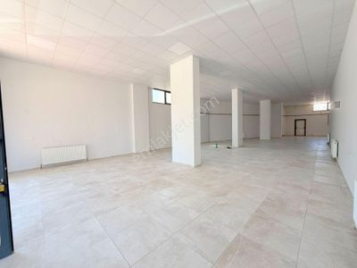 Mertcan'dan Yayalar Cad. Üzeri Ön Kullanım Alanlı Geniş Dükkan