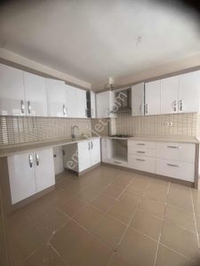 Atabey'den Yenişafak'da Ferhatlar Koleji Üstü 3+1 Arakat Daire