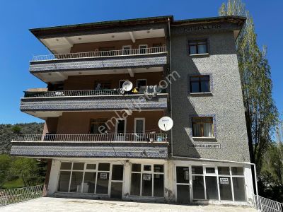 Lalahan Atatürk Caddesi Üzeri Yola Cephe Komple Satılık Bina