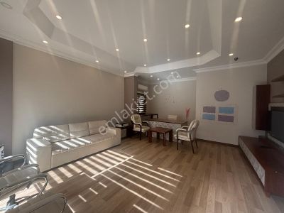 Maltepe Altayçeşme'de Oldukca Kullanışlı Eşyalı Kiralık Dükkan