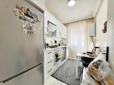 Aşağı Eğlence Mah. Giresun Cad. Paraleli Mendil Sokak'ta 2.kat Lüx Yapılı 3+1 Çift Balkon Güney Cep.