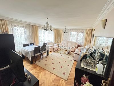 Taner'den Sokullu Caddesinde 3+1 Katta Salon Bağımsız 3 Cepheli