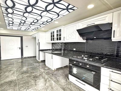 Cadde34 Yapı'dan Devlet Hastanesinin Dibinde 3+1 Sıfır Eminevim & Fuzuleve Uygun Arakat Daire!!!