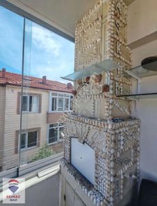 Karasuda Denize 1dk Eşyalı Kombi Petekli Cam Balkonlu Daire