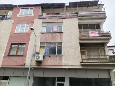 Adalet Gold Group Emlak'tan Kiralık Daire Şair Emrah Mahallesinde 3+1 Doğalgazlı Uygun Fiyata