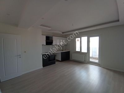 Çanakkale Esenler'de Site İçerisinde Arakat Sıfır 1+1 Kiralık Daire
