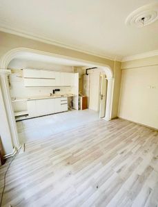 Furkan Emlaktan Yenıdoğan Mah 2.kat 3+1 120m2 Asansörlü Krediye Uygun Fırsat Daire