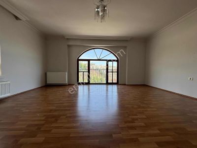 Kısa Bir Süreliğine Kuşcağızda Satılık 3+1 Geniş Masrafsız Daire